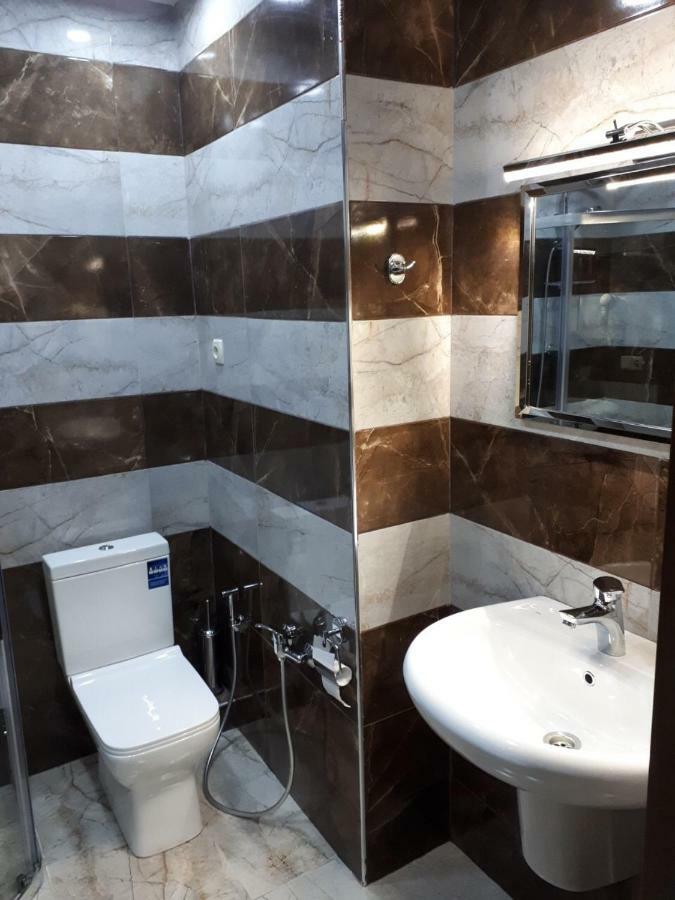 Jemka'S Modern Apartment Батумі Екстер'єр фото